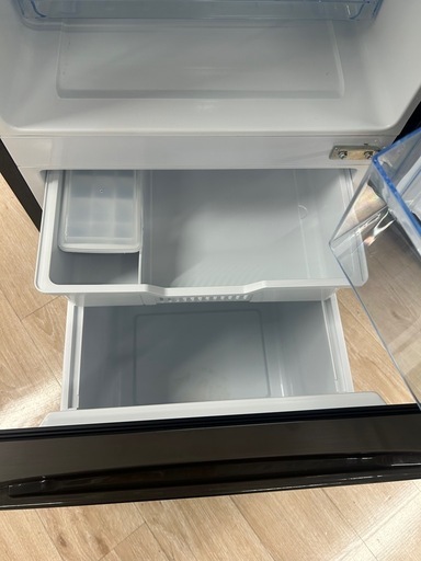 ジャングルジャングル岸和田和泉インター】冷蔵庫 ハイセンス HR-D15FB