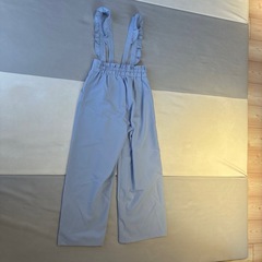 サロペットの画像