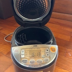 炊飯器の画像