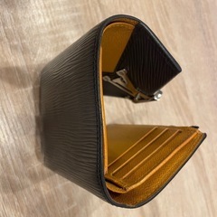 LOUIS VUITTON ポルトフォイユ ヴィクトリーヌ エピ ノワール 財布の画像