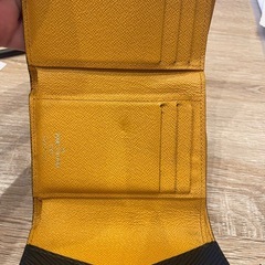 LOUIS VUITTON ポルトフォイユ ヴィクトリーヌ エピ ノワール 財布の画像