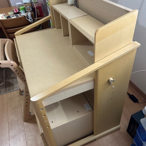 koizumi 学習机LDF-943SK (タッチー) 逆瀬川のテーブル《学習机