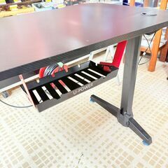 【店頭販売限定】U-POWER ゲーミングデスク ブラックの画像
