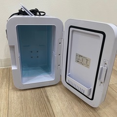 【ジャンク】小型冷温庫６Lの画像