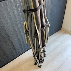折り畳みベッドの画像
