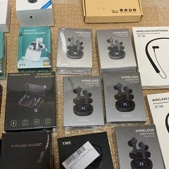 ［お引き渡し決定済］イヤホン32台、小型Bluetoothスピーカー1台、合計33台セットの画像