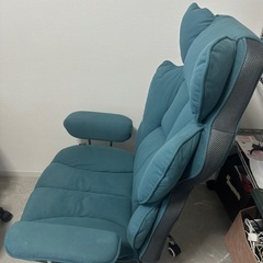 ゲーミングチェアの画像