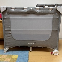カトージ　ベビーベッド
の画像
