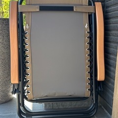アウトドアチェア2台セット（オリーブベージュ、ブラック）の画像
