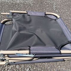 【無料】折りたたみアウトドアベッド　キャンプコット　縦約172cm×横約55cm×高さ約27cm（開いた状態）　※受付終了になっていない限りは気長に募集中の画像