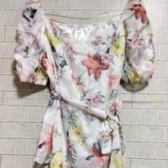 新品タグ付【ROYAL PARTY】ベルト付　フラワー柄　 カットソー　　パフスリーブ　Ｆ　の画像