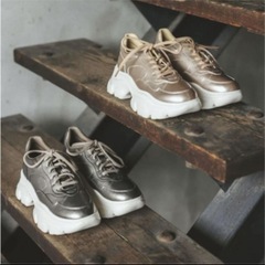 新品未使用 リエンダ　スニーカーの画像