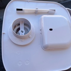 アイリスオーヤマ　ハイブリッド　加湿器　冬必須　風邪予防にも　2022年製の画像
