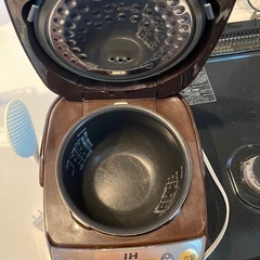 象印 炊飯器 3合
の画像