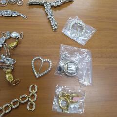 靴、バック金具。ドレスやアクセサリーにも活用できます。新品未使用です。まだまだ有ります！の画像