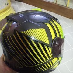 ヘルメットの画像