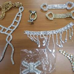 靴、バック金具。新品未使用です。ドレスやアクセサリーに活用できます。まだまだ有ります！の画像