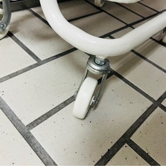 【非対面】IKEA　ワゴン①の画像