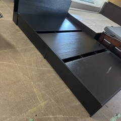 🎉【家具処分セール】セミダブルベッド 収納付きの画像
