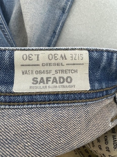 配送・直接引き取り可能】ディーゼル DIESEL デニム ダメージジーンズ