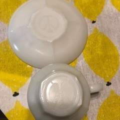 ミルクガラス　ティーカップ&ソーサー　レトロの画像