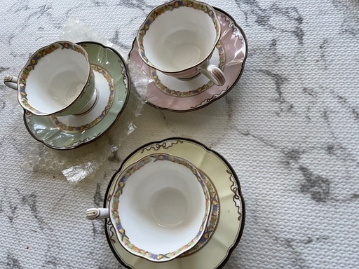 narumi china 花柄ティーカップ・ソーサー 3セット