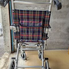 簡易型介助車椅子の画像