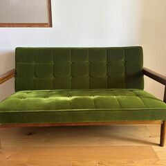 カリモク60　Kチェア　2シーター　モケットグリーン　傷みありの画像