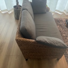 ソファの画像