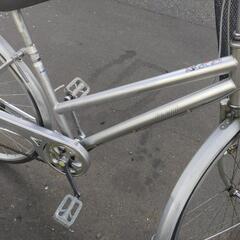 【売約済み】27インチ 🚲 中古 自転車 9,480円 🔁6段切替 🔑鍵 💡ライト付 新規防犯登録料コミ 841の画像