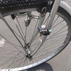 【売約済み】27インチ 🚲 中古 自転車 9,480円 🔁6段切替 🔑鍵 💡ライト付 新規防犯登録料コミ 841の画像