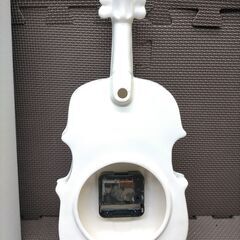 陶器 / 壁掛け時計　マジョリカ　バイオリン型　未使用の画像