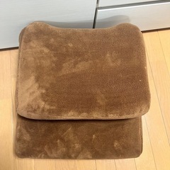 フロアチェア タグ付き 座椅子　折り畳み　ローソファ 1人掛けの画像