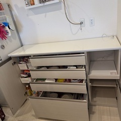 美品　キッキンカウンター　収納の画像