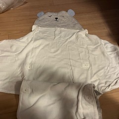 おくるみ　ラッコ　新生児　赤ちゃんの画像