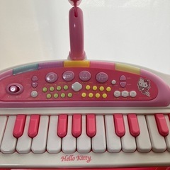 ハローキティ　おもちゃのピアノの画像