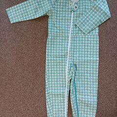 介護用つなぎ服（パジャマ）中古と未使用の２枚＆とろみエールの画像