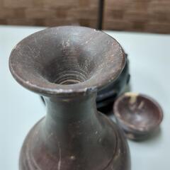 石で作られた花器？の画像