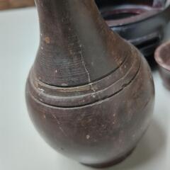 石で作られた花器？の画像
