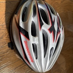 【未使用】子供用自転車ヘルメット エアリオ　サイズM ブリヂストンの画像