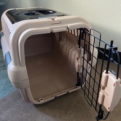 ペットキャリーの画像