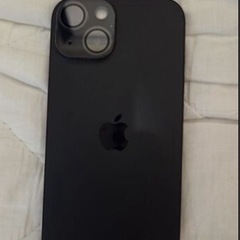 ほぼ未使用　iPhone15 本体の画像