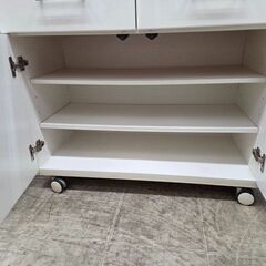 J8522【リユースのサカイ柏店】 株式会社マルミツ キャスター付レンジ台 クリーニング済の画像