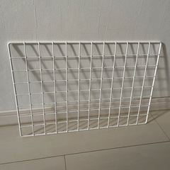 お譲りします。ダイソーメッシュパネル3サイズ8枚の画像