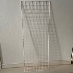 お譲りします。ダイソーメッシュパネル3サイズ8枚の画像