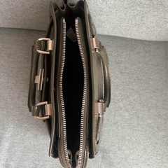 CHARLES & KEITH ハンドバッグの画像