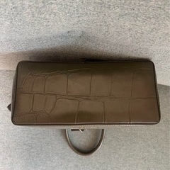 CHARLES & KEITH ハンドバッグの画像