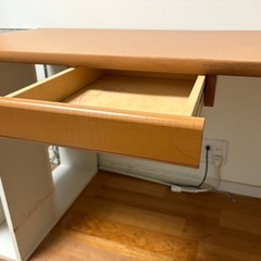 【8/31まで取りに来れる方】学習机　ブックエンド付の画像