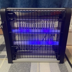 虫除け電撃殺虫器の画像