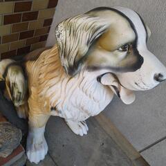 犬の置物の画像